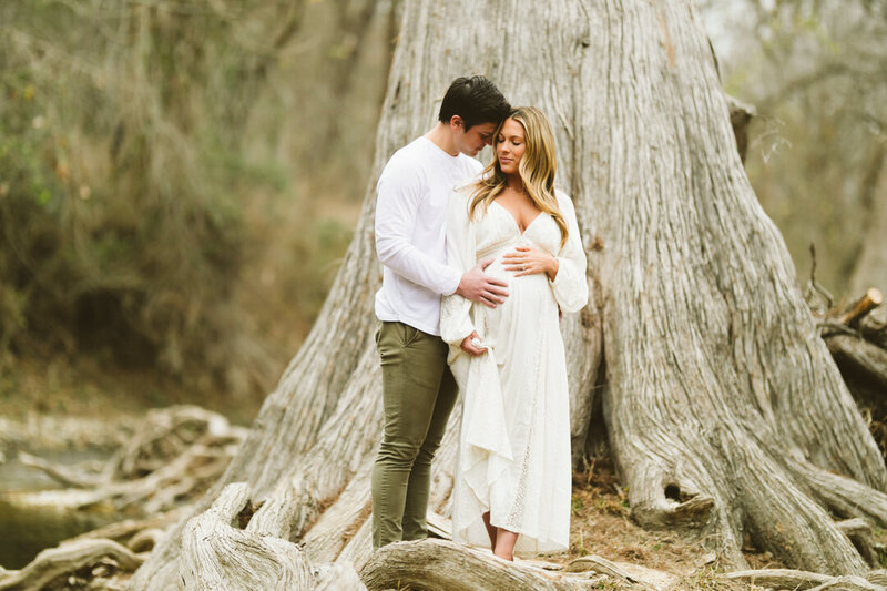 Capture the radiance and anticipation of motherhood with our expert maternity sessions.