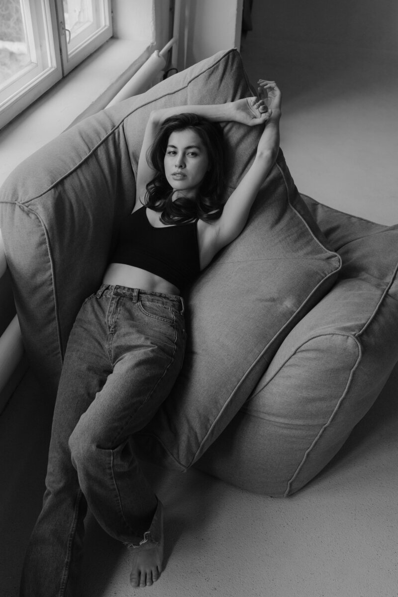 pexels-matvalina-21637689