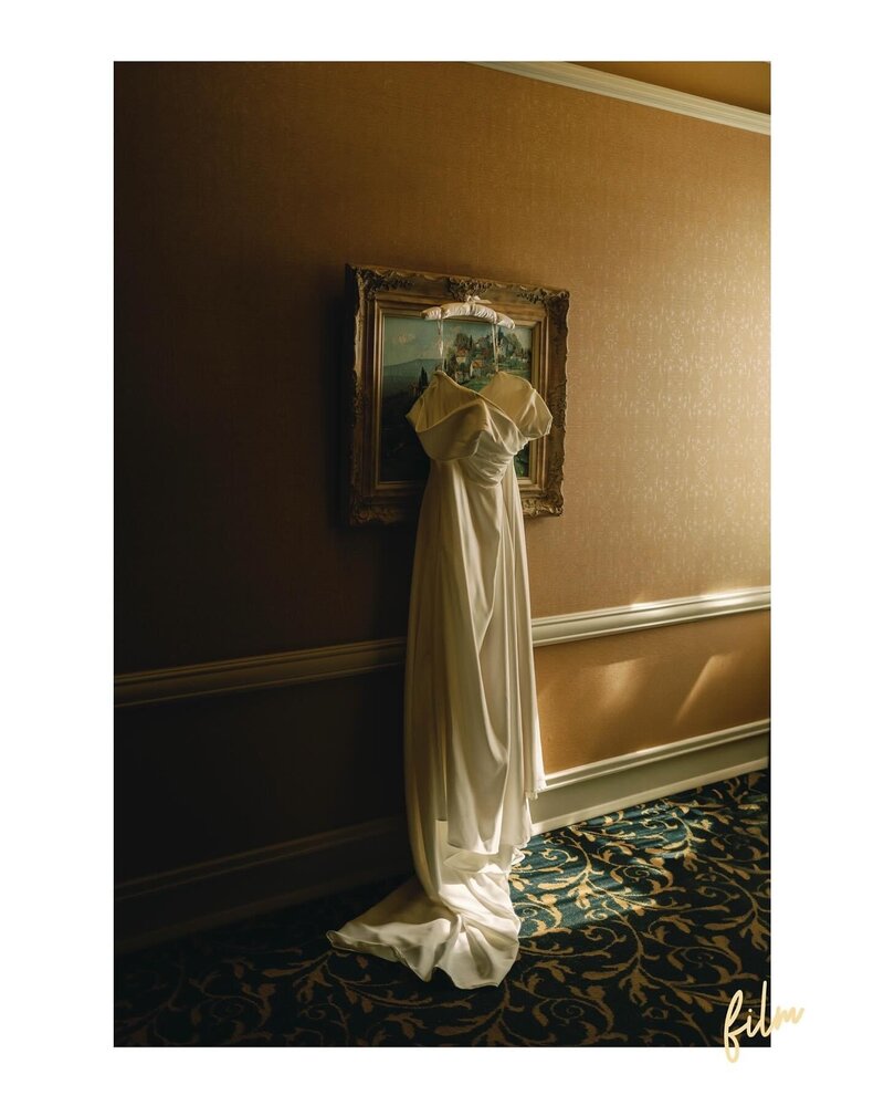 Indiana_Michigan_Wedding Planner_Ana Pierson Photography_Eagles Theatre_Wabash Indiana_Bridal Fashion_Editorial_The Wedding Gown