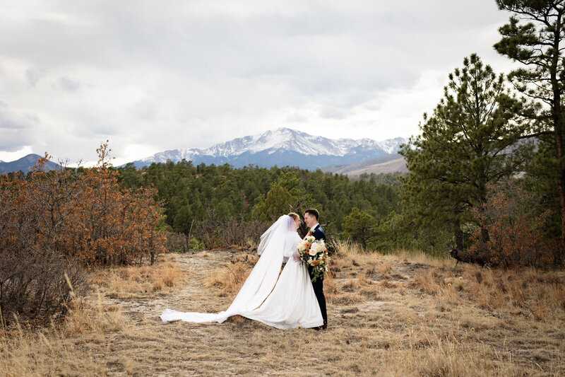 True to life and timeliness wedding photographer near Tulsa Oklahoma
