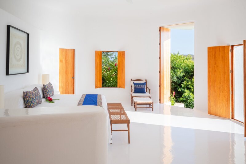 04-3-1-Sol-de-Occidente-Luxury-Villa-Careyes-Mexico-Bedroom-6175