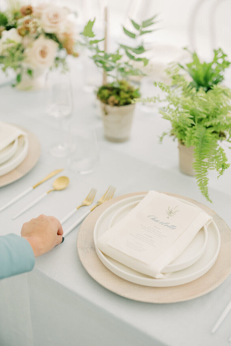 table at event planned by event planners minneapolis