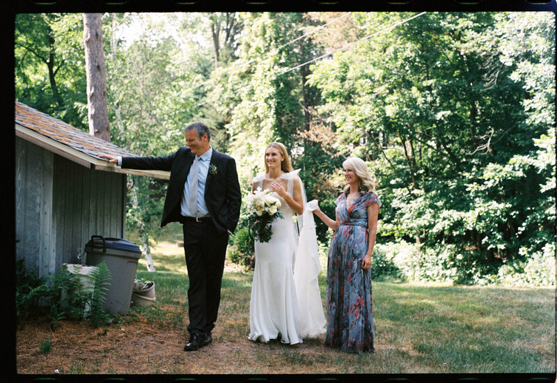 Minnesota wedding photos on film-15