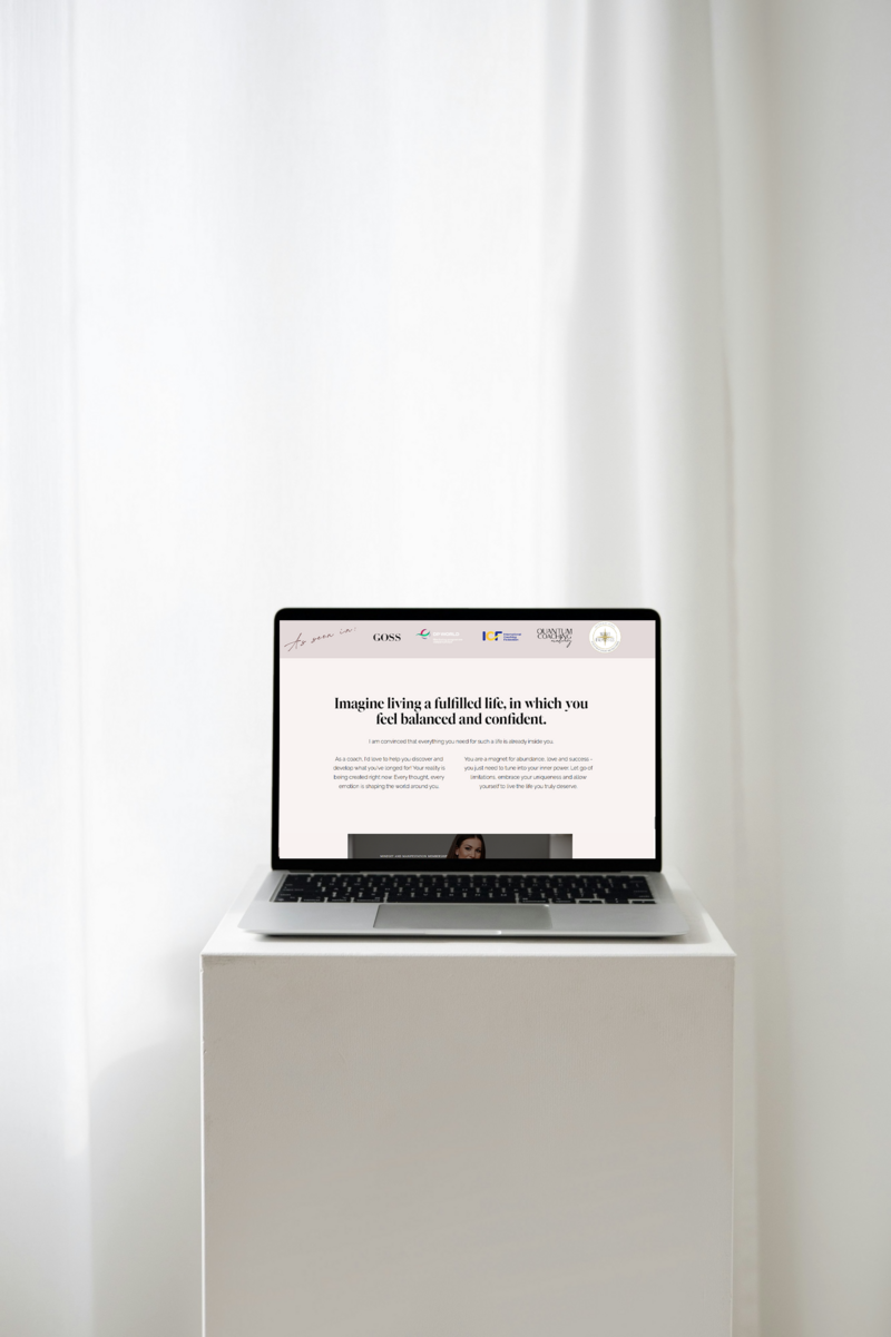 Notebook mockup 1