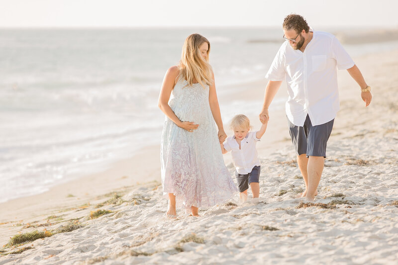 Family photoshoot at the beach in San Diego, California