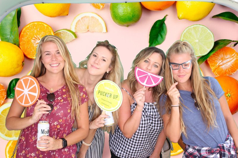 BananaWhoBooth-GreenScreen-06