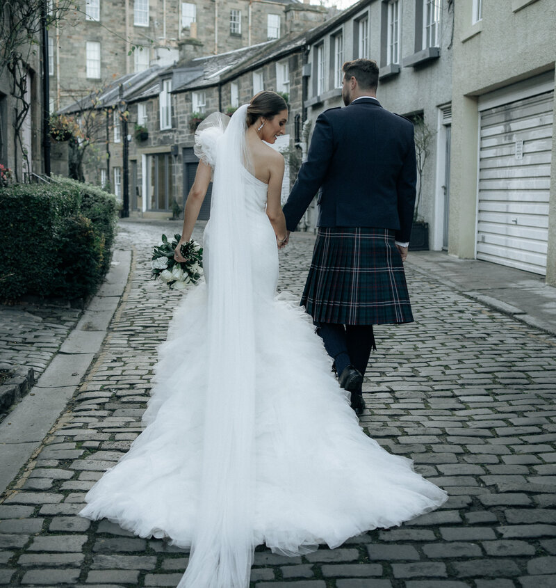 Edinburgh wedding photographer-66