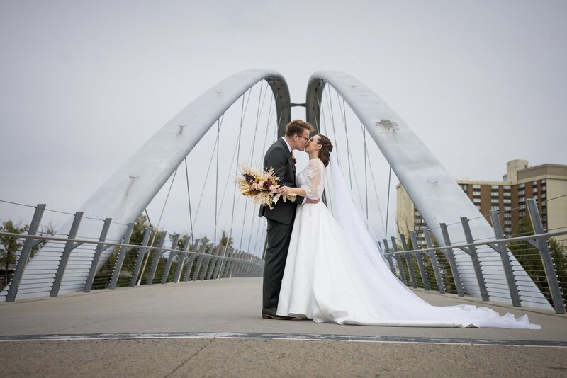 downtown-calgary-wedding-photo