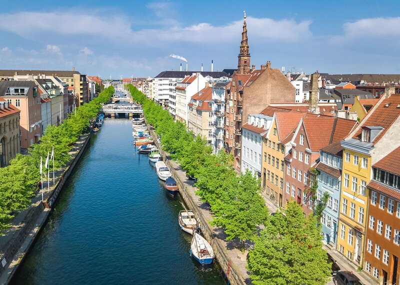 15993650-copenhagen-skyline