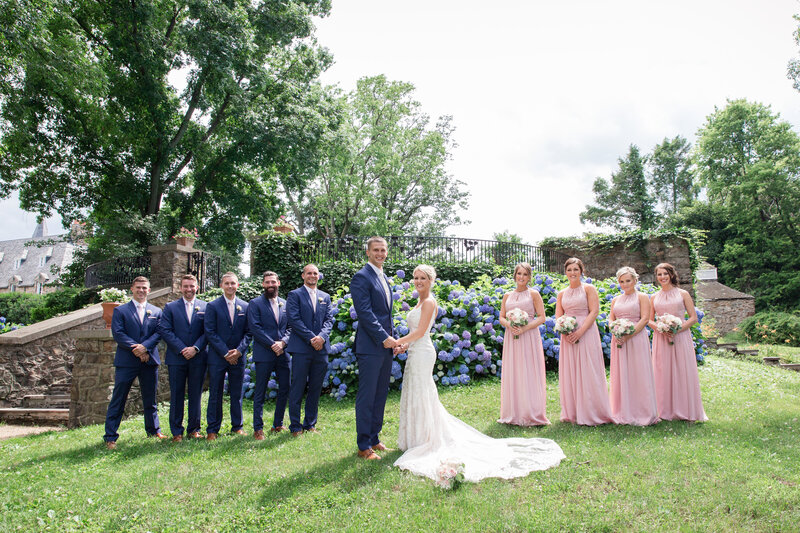 WeddingPartyfinal_HarrisburgHersheyLancasterWeddingPhotographer__PhotographybyErinLeigh_0005