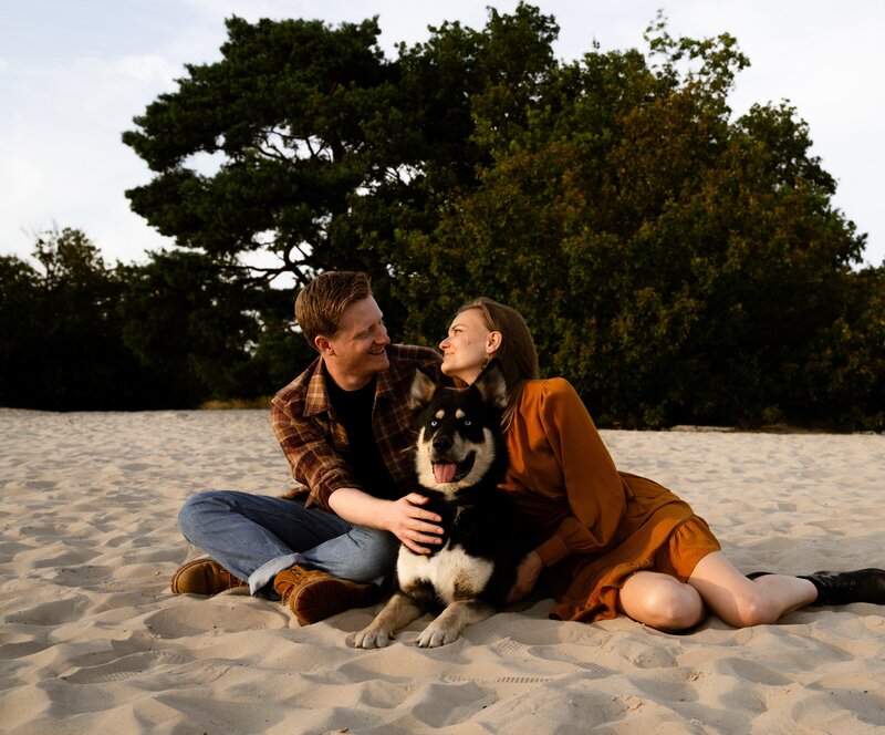 Shepsky Appie met Lisanne en Michel door Hondenfotograaf Vivian Driesen-20 - Copy