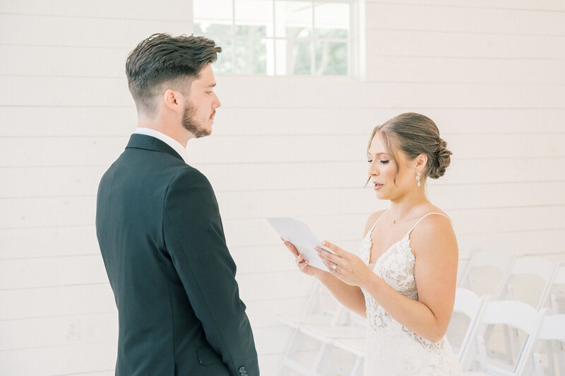 Dallas-Fort Worth Wedding Photographer | DFW Photographer Rae De Lain Weddings Light and Airy | Bride wearing a floor length veil walking
