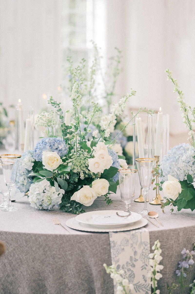 Fort Worth Wedding Photographer | DFW Photographer Rae De Lain Weddings Light and Airy | Pink and blush floral arrangement on tables