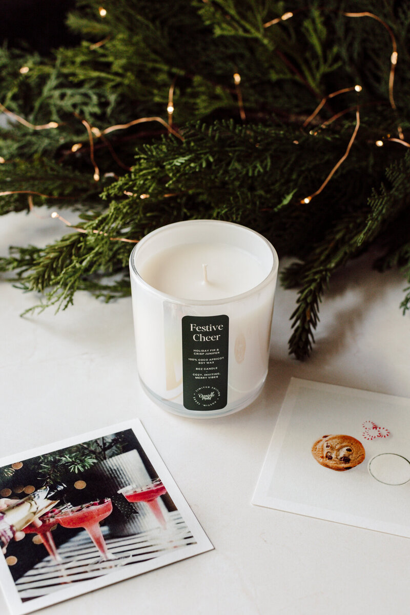 danielle-motif-festive-cheer-candle-4