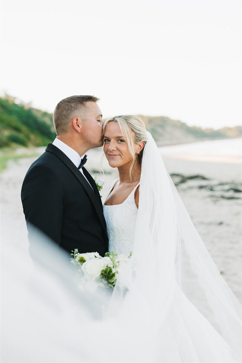 EmilyMcCaffertyPhotography-HagenWedding-ChaseWedding-Previews-68