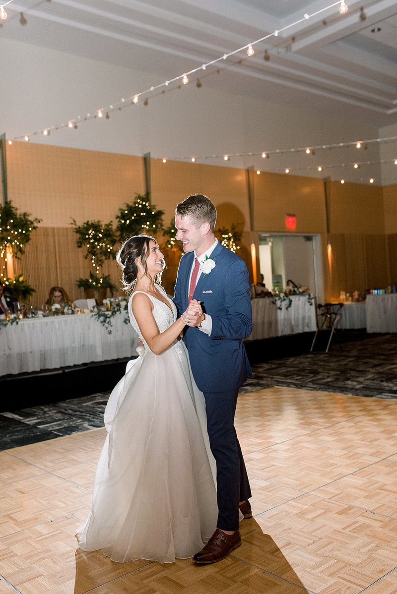 jenna-kevin-erie-pennsylvania-wedding-photographerDSC_9312