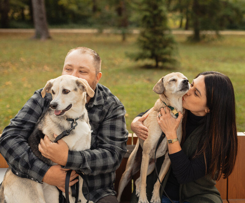 golden hour family photos at Assiniboine Forest