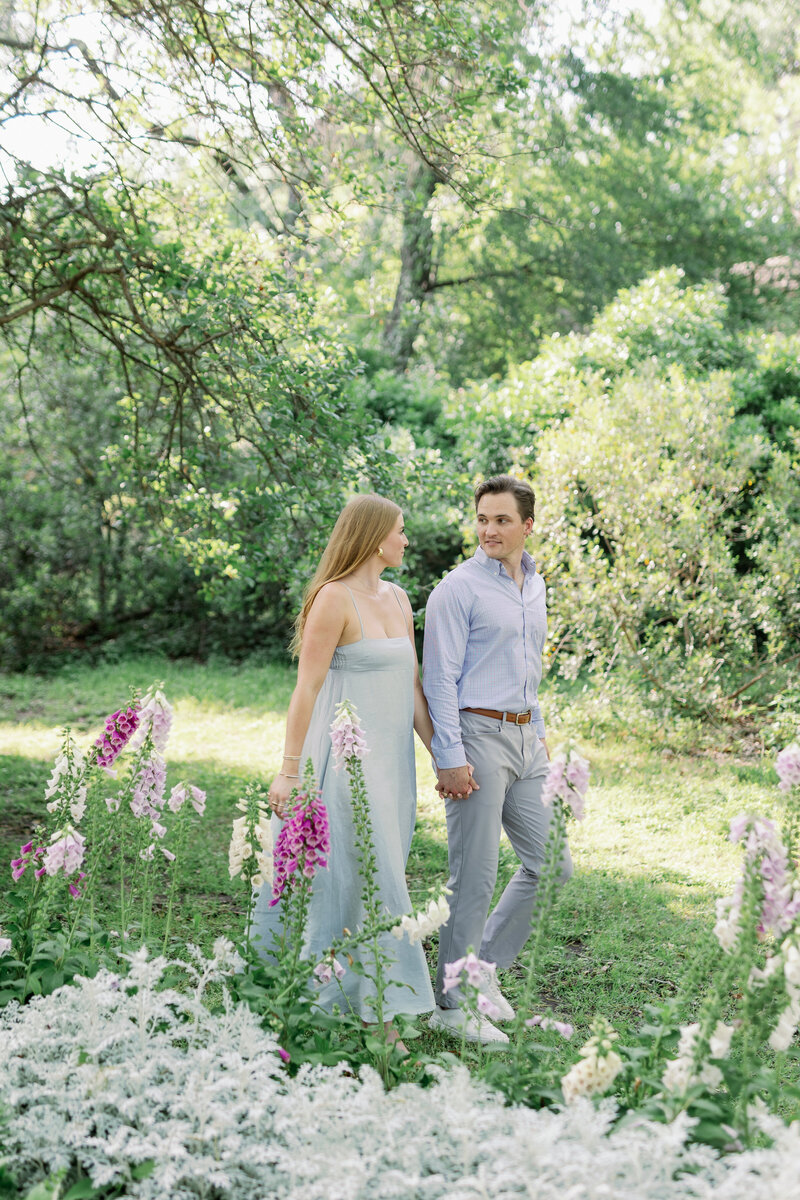 Fort-Worth-Botanic-Gardens-Engagement-Session-Chirstian-Wedding-Photographer-Kortney-Boyett42