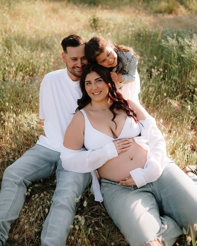 Pregnant mother and her family at golden hour in a Perth south of river photo session
