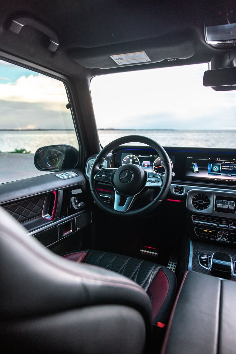 mercedes-g550-matte-manufaktur-night-black-magno-for-rent-in-miami-032