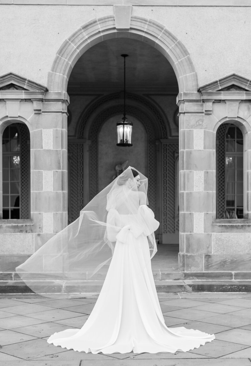 long-veil-glen-manor-house