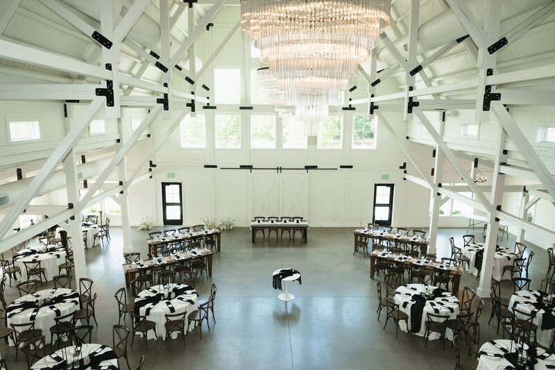 Indiana_Michigan_Wedding Planner_Zionsville_The Sixpence_Barn_Wedding Decor_Reception