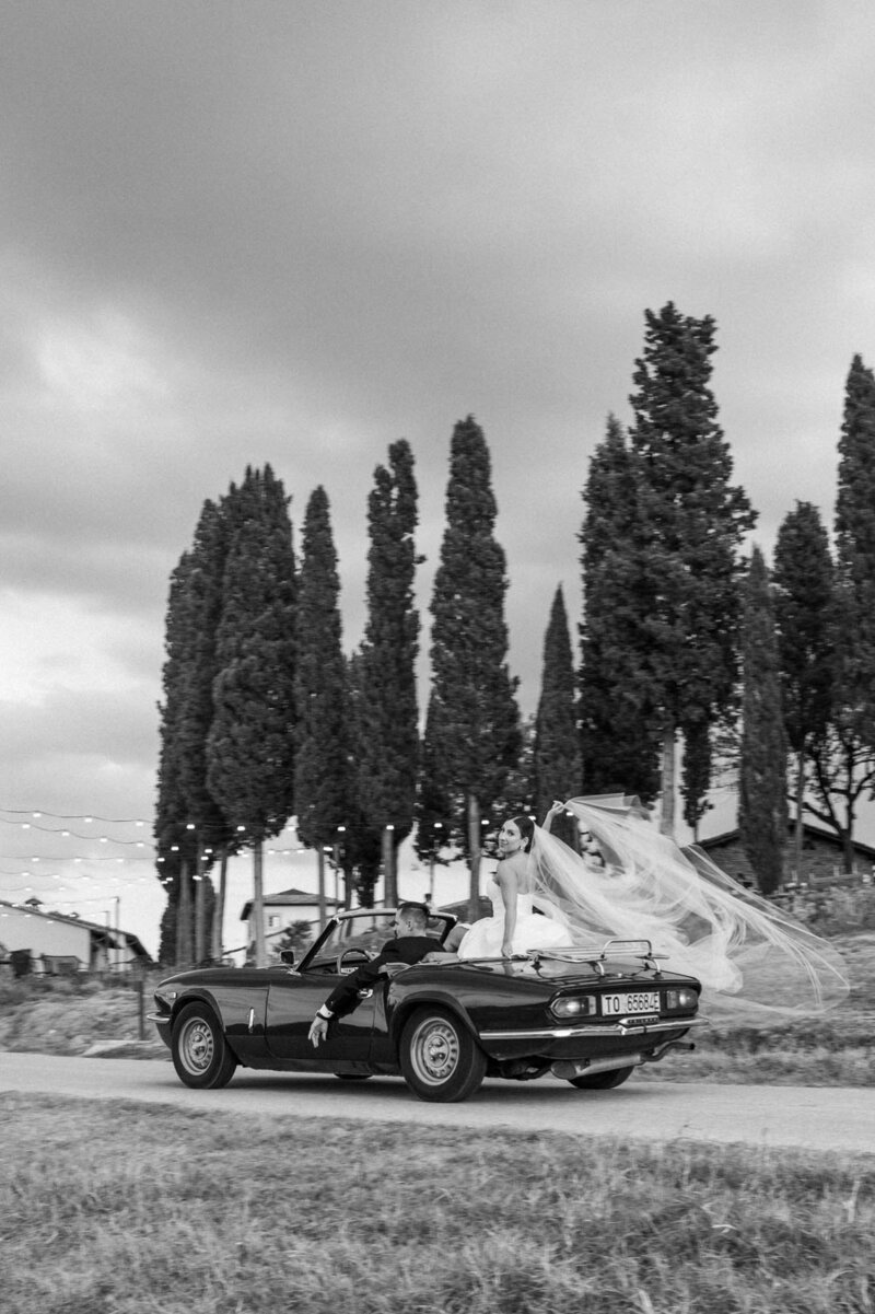 515-Villa-Petriolo-Tuscany-Italy-Carly-Roman-Wedding-46