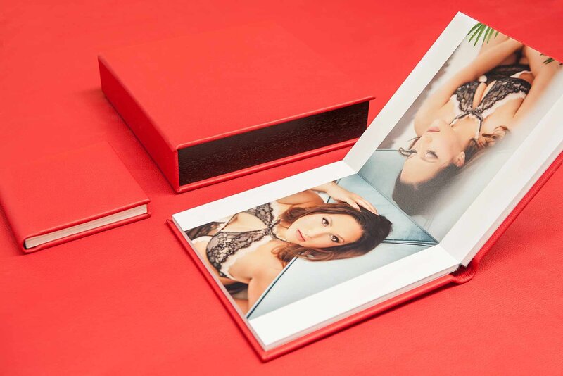 Luxurious full page boudoir albums