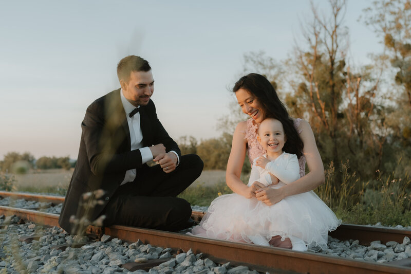 familienfoto in vorarlberg im goldenen licht