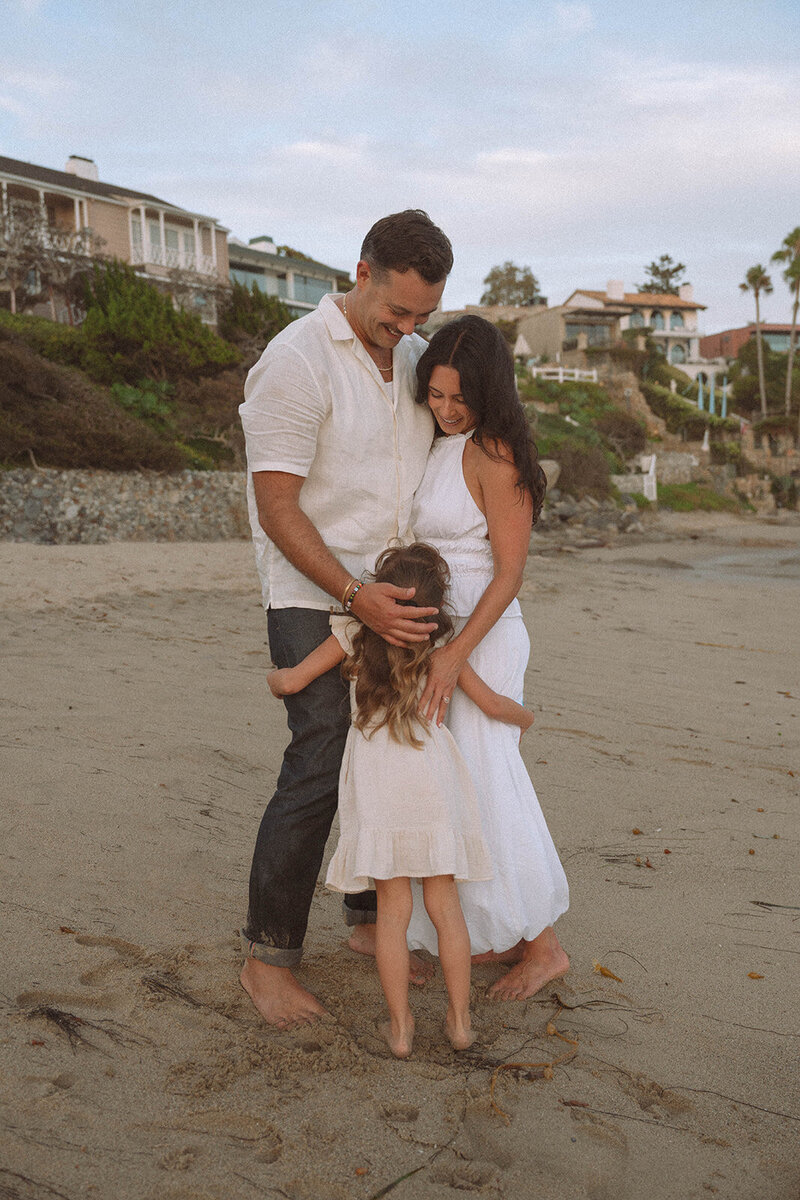 laguna-beach-family-photographer-candid-portraits.
