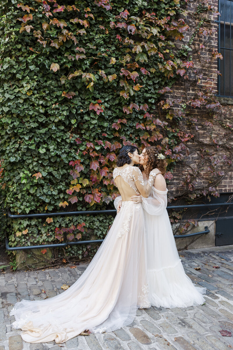 Cute bridal details of Intimate Micro Wedding styled shoot of wedding bouquet, bridal shoes, and boutonniere