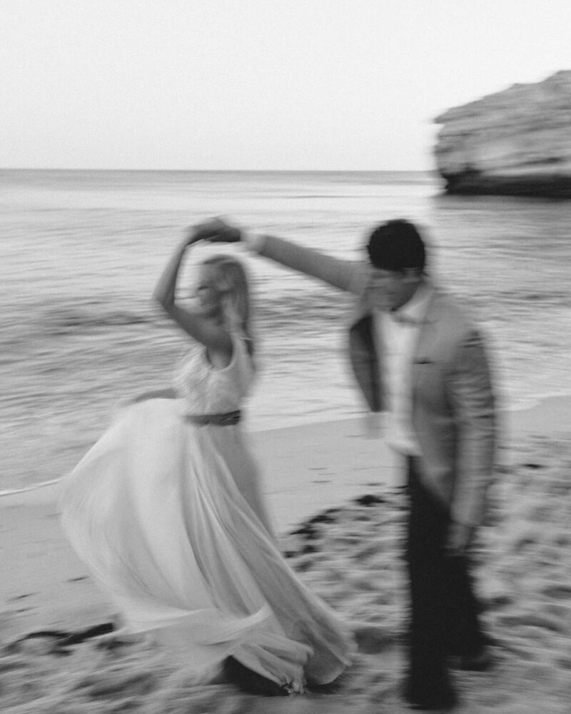 116-Texas-Film-Wedding-Photographer-RuétPhoto-Texas-Film-Wedding-Photographer-RuétPhoto-MikenzieTimVowRenewal_featherandtwine-962-2