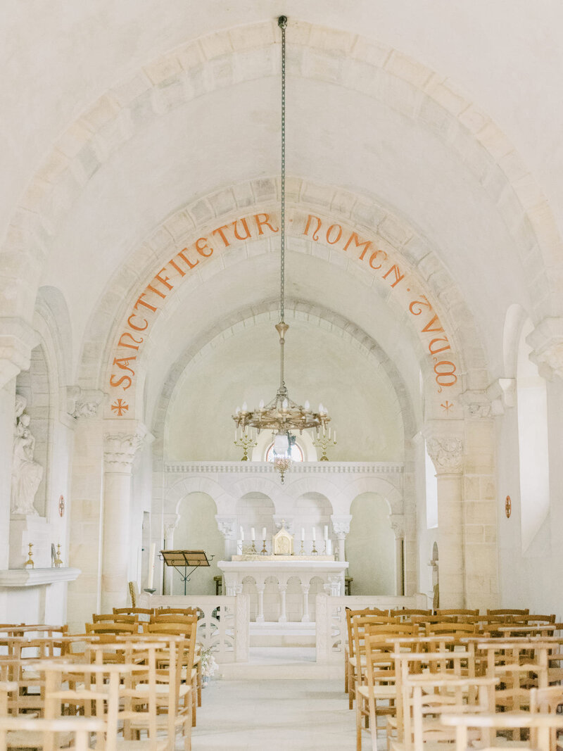 altar-church-romanesque