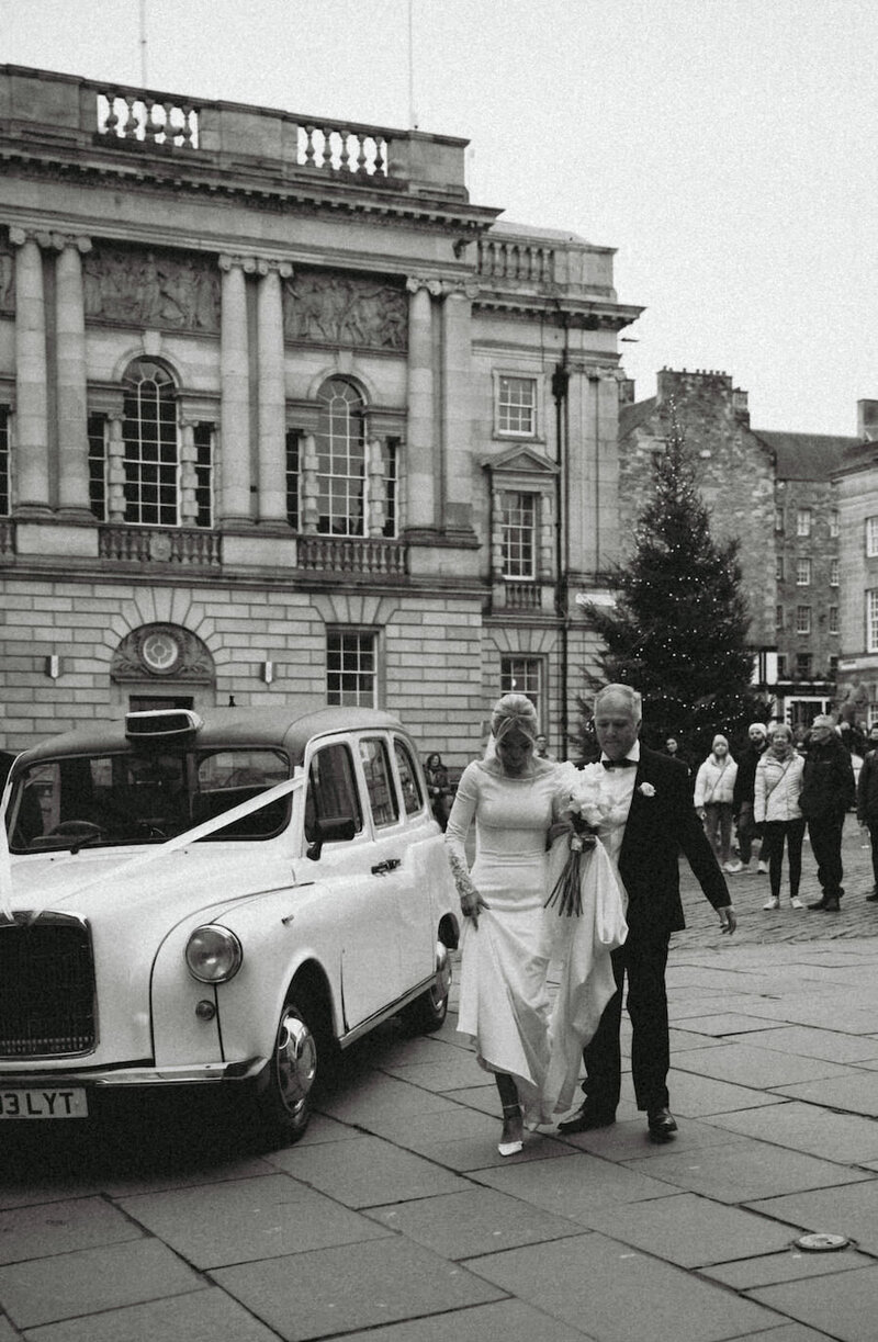Nicola-Campbell-Editorial-Wedding-Photographer-Scotland-Signet-Library-Caitlin&Darren-62