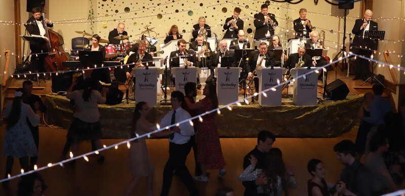 GraduationDance - Victor Rohr