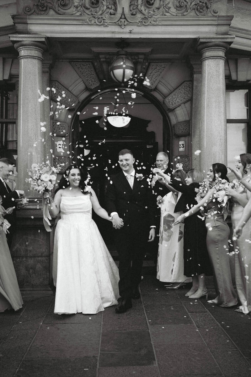 Nicola-Campbell-Romantic-Wedding-Photographer-Scotland-23-Montrose-Street-Katy&James-57