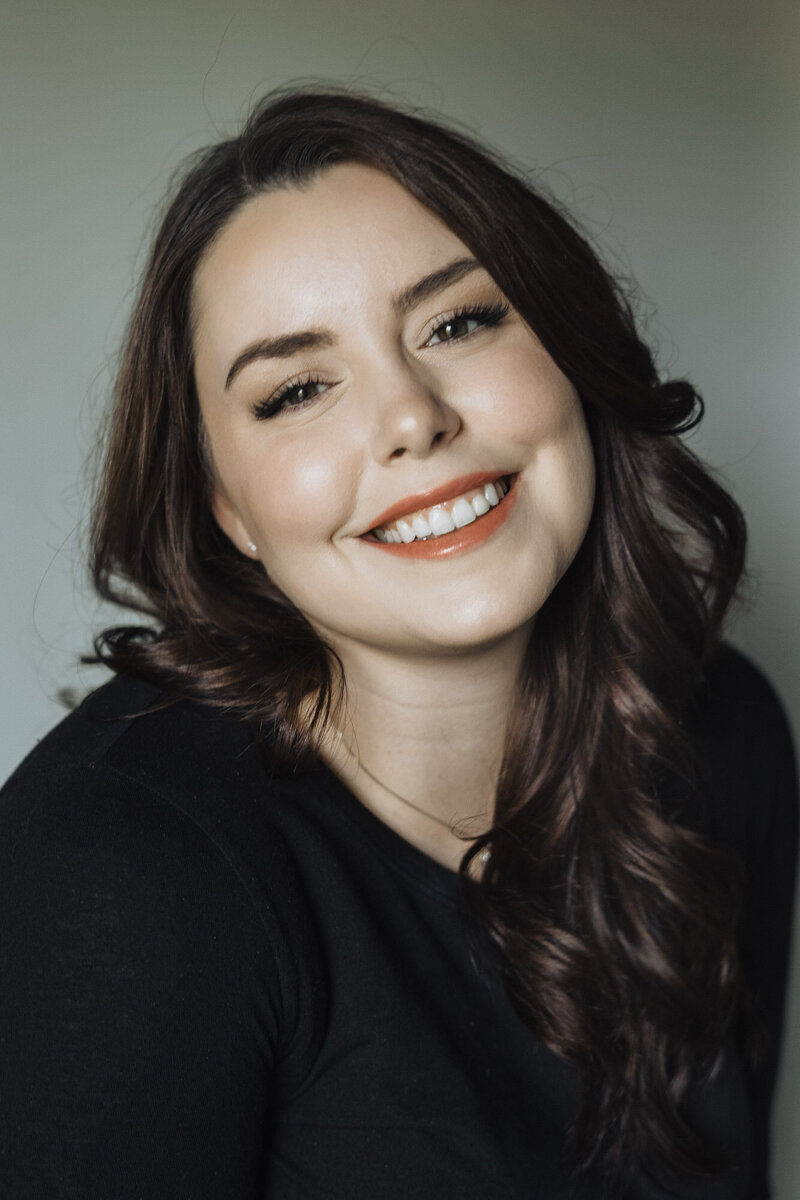 headshot of Leah Turney smiling