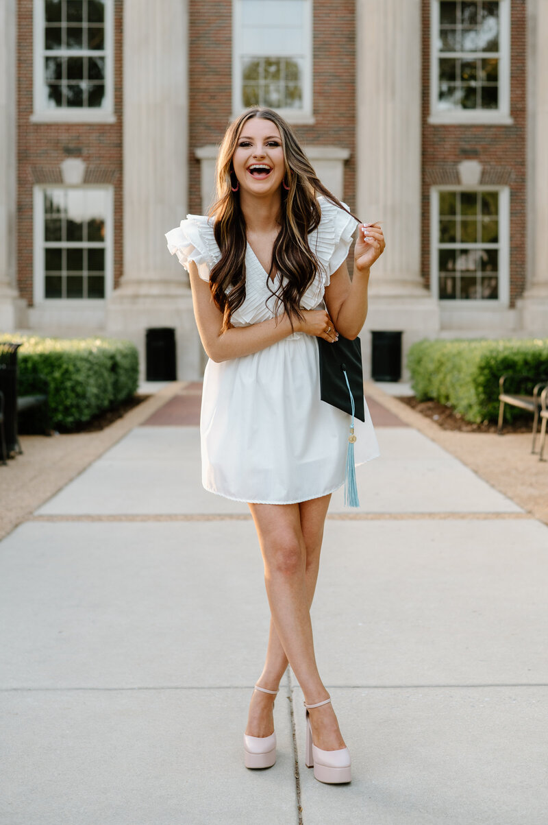 University of Alabama graduation portrait session