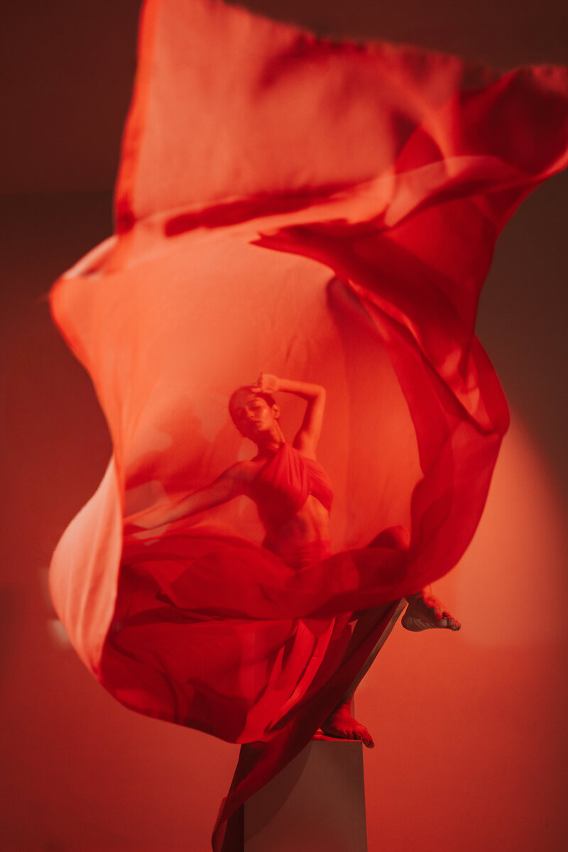 EDITORIAL PHOTO BY TEAM OMBRE