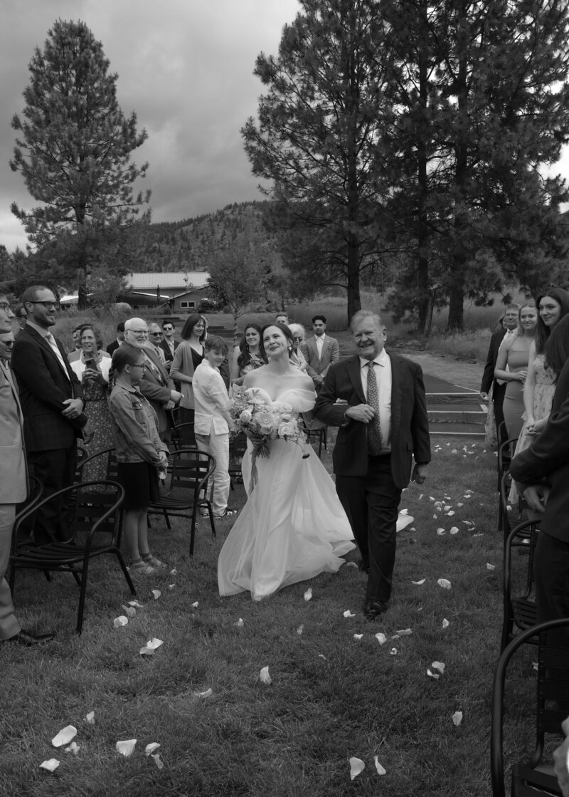 White-Raven-Wedding-Photos-Missoula-2842