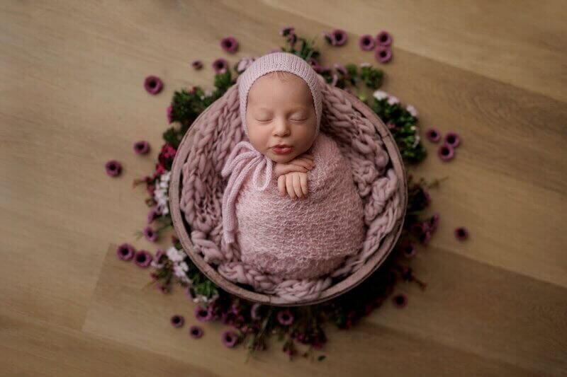 newborn twin photographer Los Angeles, newborn photographer Los Angeles, best newborn photography near me, North Hollywood maternity photographer