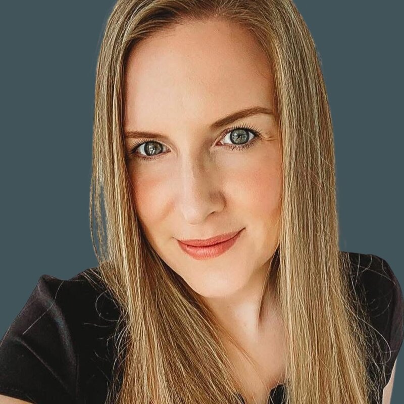 Portrait of Caryn Dodson, a Michigan-based lifestyle and family photographer with nearly 20 years of experience
