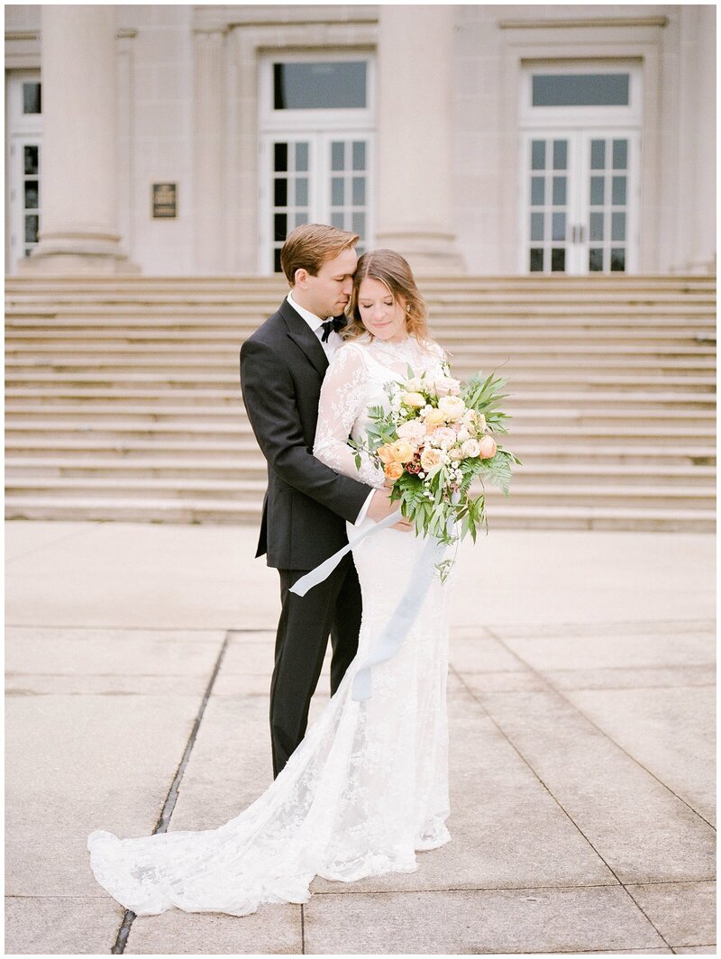 Film-Wedding-at-Chicago-History-Museum-with-Chicago-Wedding-Photographer-Sarah-Sunstrom-Photography_0042