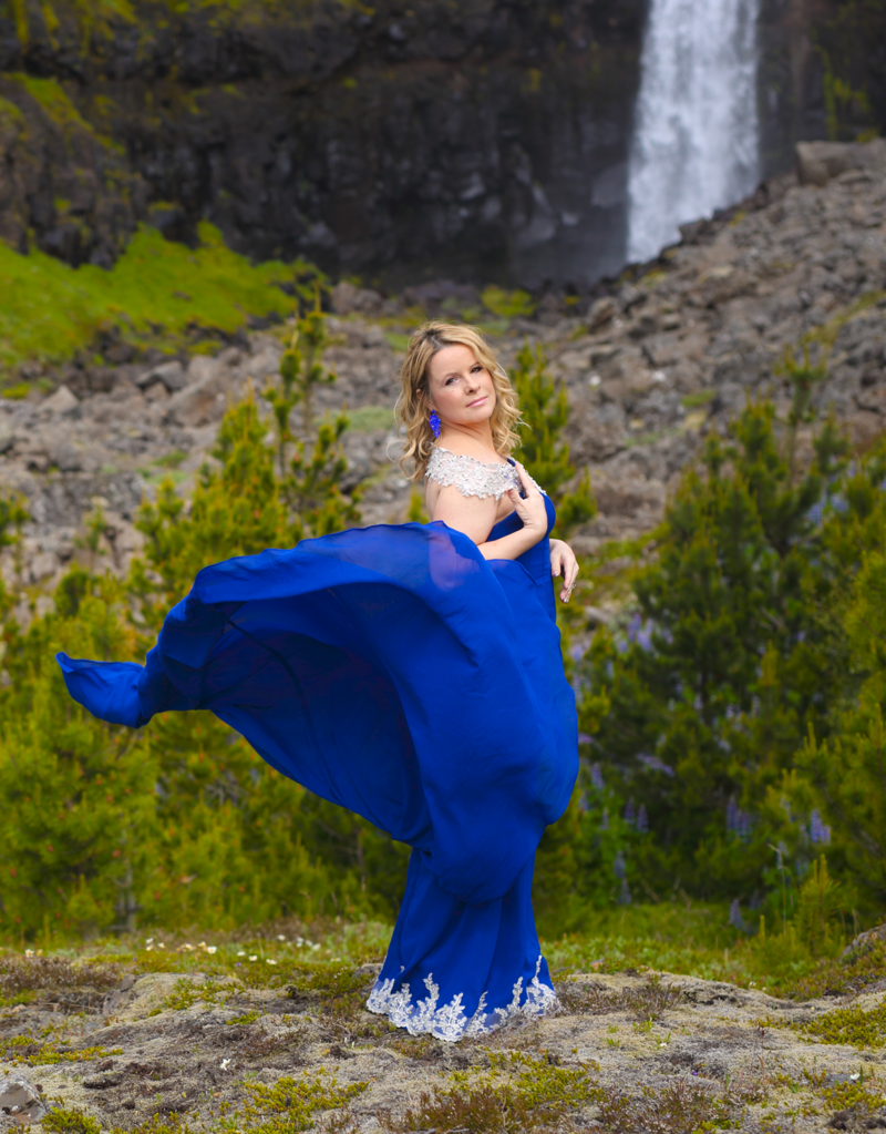Savannah boudoir photographer encourages women to love themselves