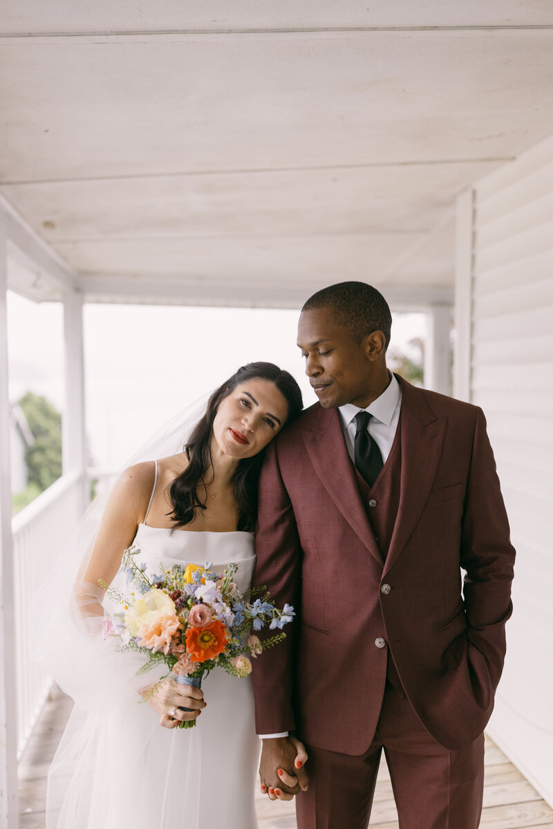 Elope in Vermont with a seasonally inspired bouquet