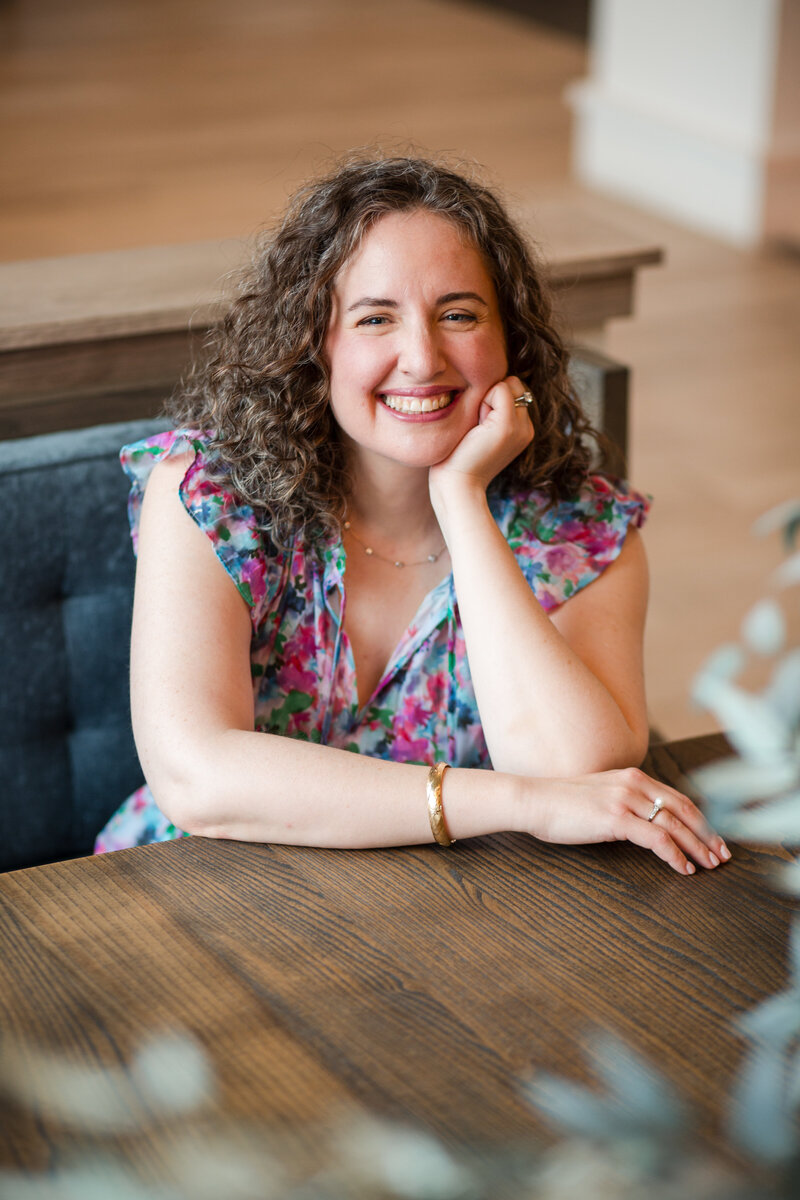 Jenn Kauffman, Workday consultant and HR operations expert, smiling during a brand session.