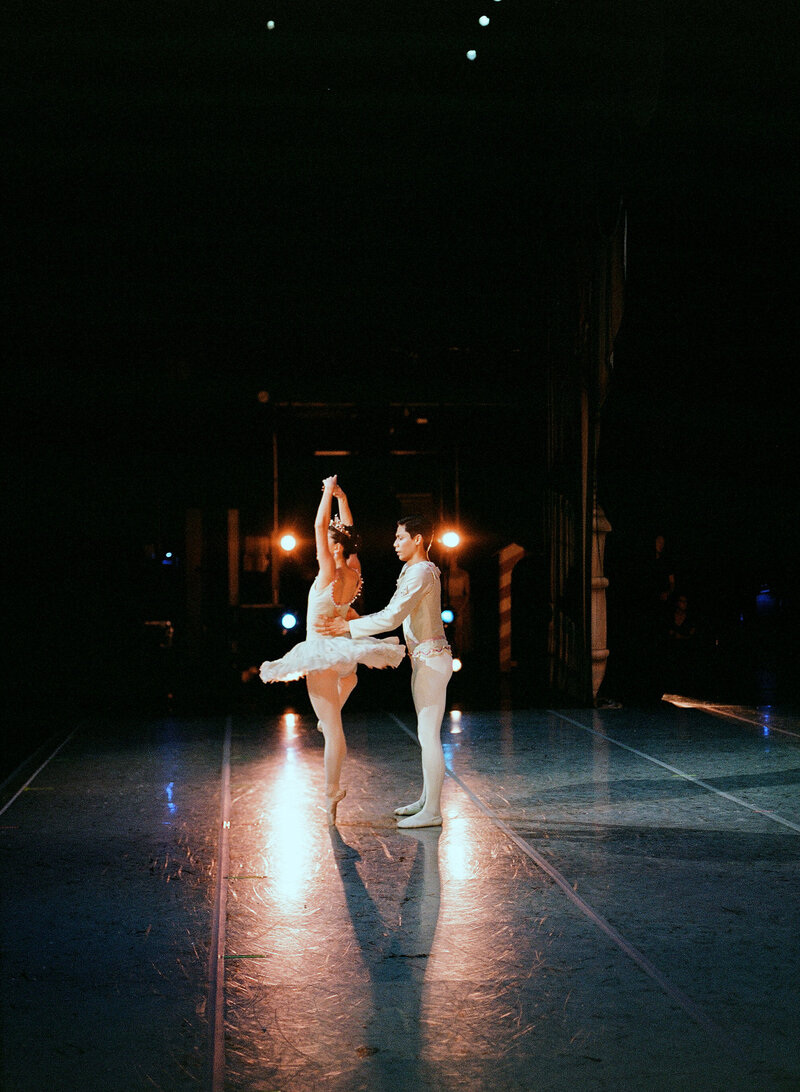 ballet dancers perform nutcracker