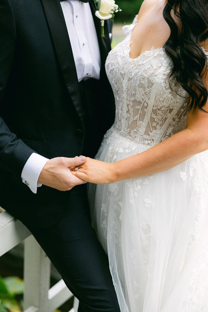 Hannah-Lewis-Wedding-Preview-34