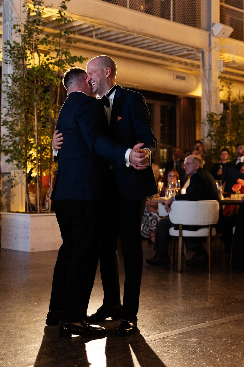 28-Minneapolis-Minimalist-Art-Deco-wedding-fig-2-design