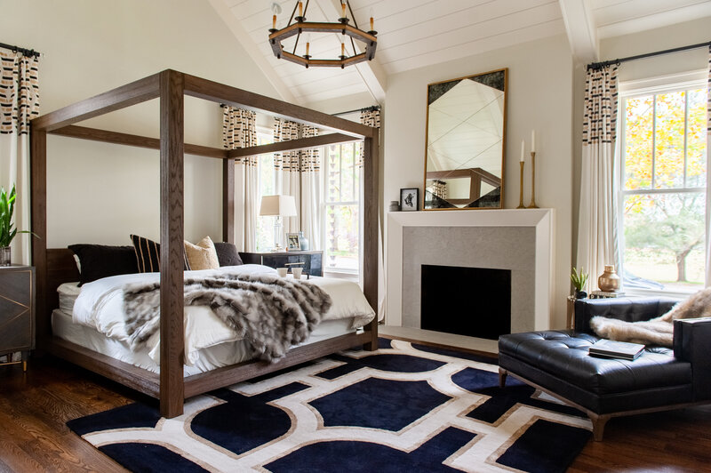 master-bedroom-black-white-onyxandalabaster